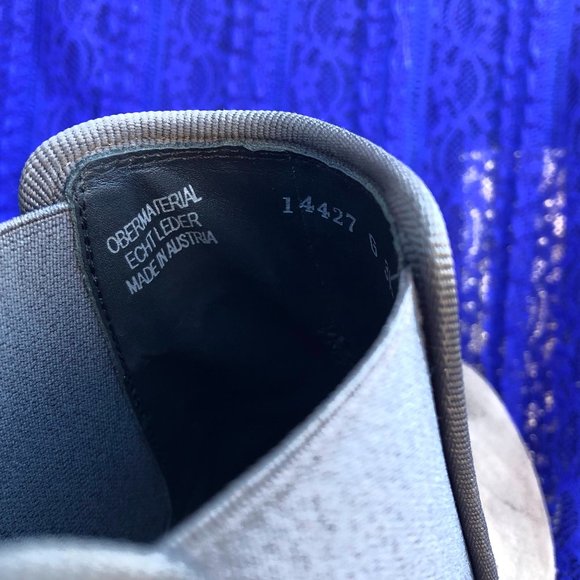 SOLD! Paul Green Suede Leather Ankle Boots/ Booties- Stretch Fit. Grey. Size 3.5 - Picture 10 of 12